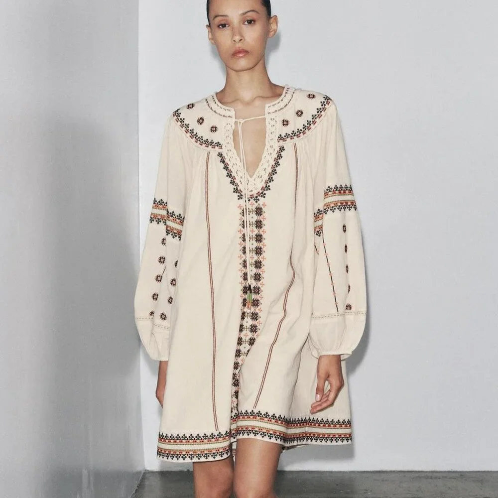 NWT ZARA EMBROIDERED DRESS ZW COLLECTION S, L